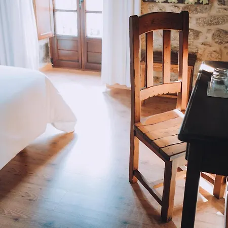 Casa De Santa Uxia * Ézaro